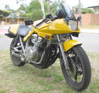 Looks good, goes well.  And the more I get that engine sorted, especially in the jetting department, the better it gets.
